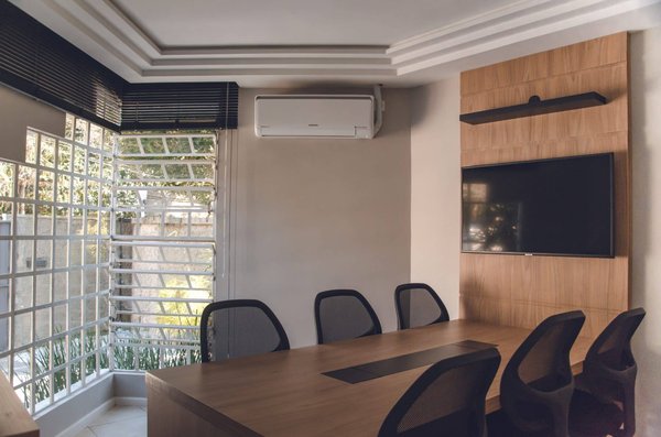 La climatisation réversible : une solution économique pour chauffer et rafraîchir votre intérieur