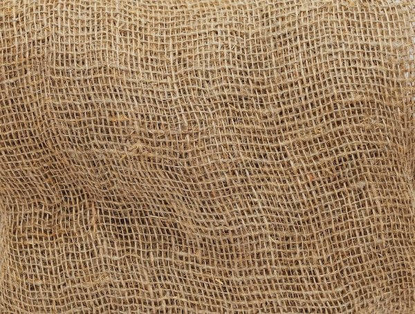 Quelles décorations sont possibles en toile de jute ?
