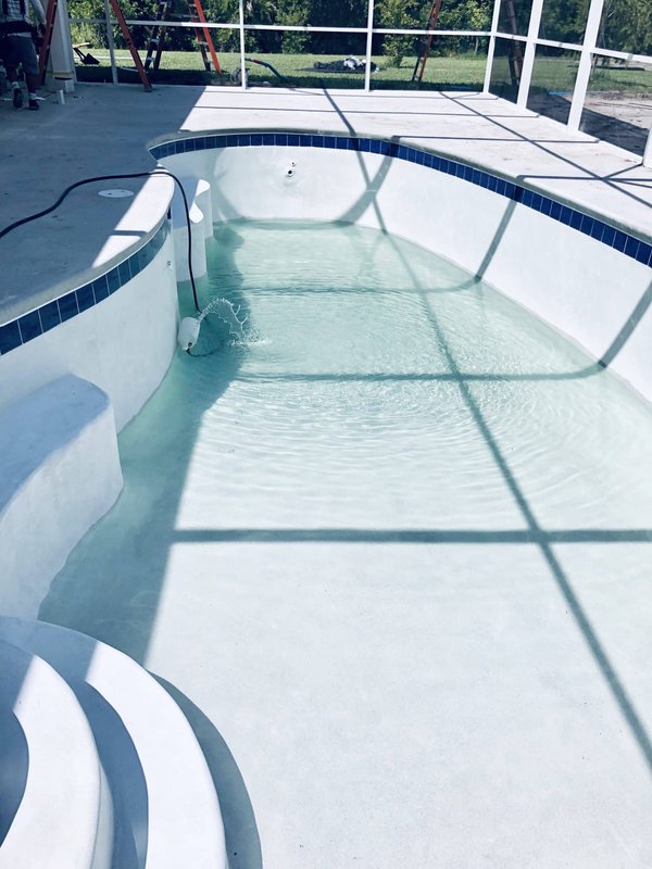 Peut-on remplir une piscine en sécheresse ?