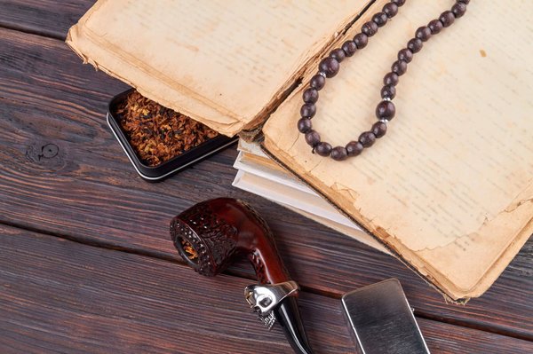 Quels sont les accessoires indispensables pour sublimer votre canapé ?